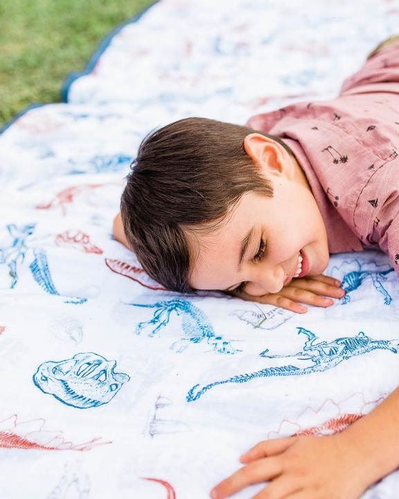 Actual product image little unicorn Big Kid Quilt (183 x 152 cm)