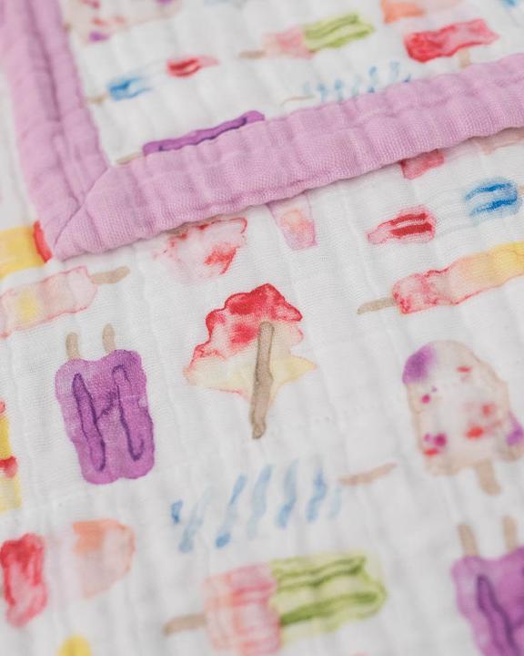 Actual product image little unicorn Big Kid Quilt (183 x 152 cm)
