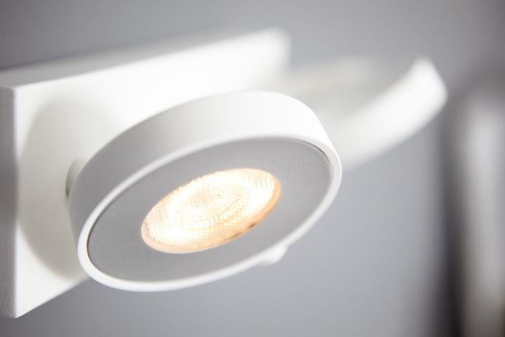 Actual product image Philips Warm Glow Clockwork (1000 lm)