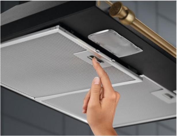 Immagine prodotto Electrolux EFC226R cappa da cucina a parete Nero ³/h D (Cappuccio)