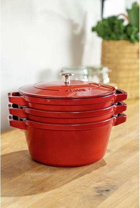 Actual product image Staub Cocotte (24 cm, Casserole + Stewpot, Cast iron)
