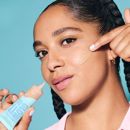 Produktbild Rimmel London Kind & Free Blur It Out Mattifying Skin Tint