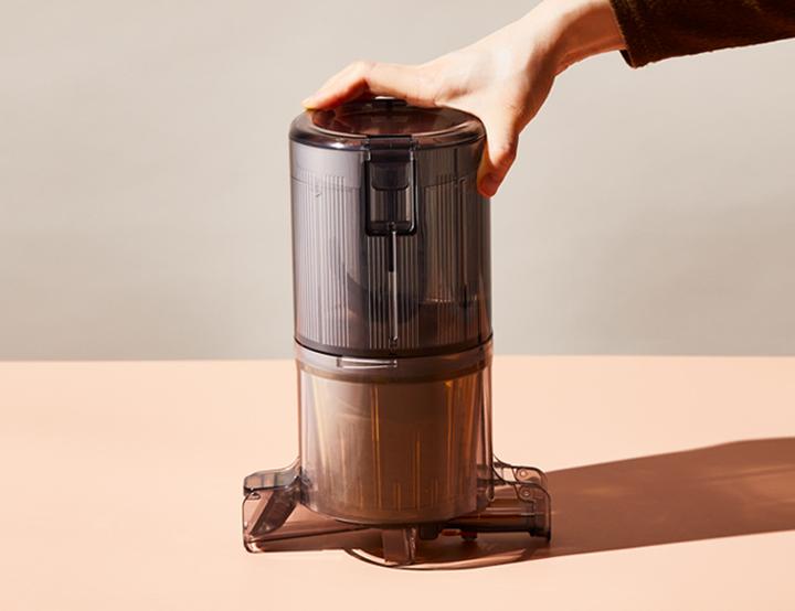 Actual product image Hurom Juicer, Beige