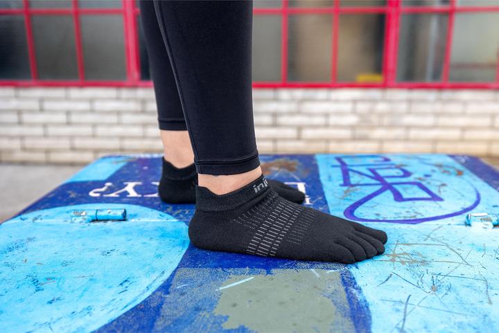 Actual product image Injinji Women's Run Lightweight No-Sho (M/L)