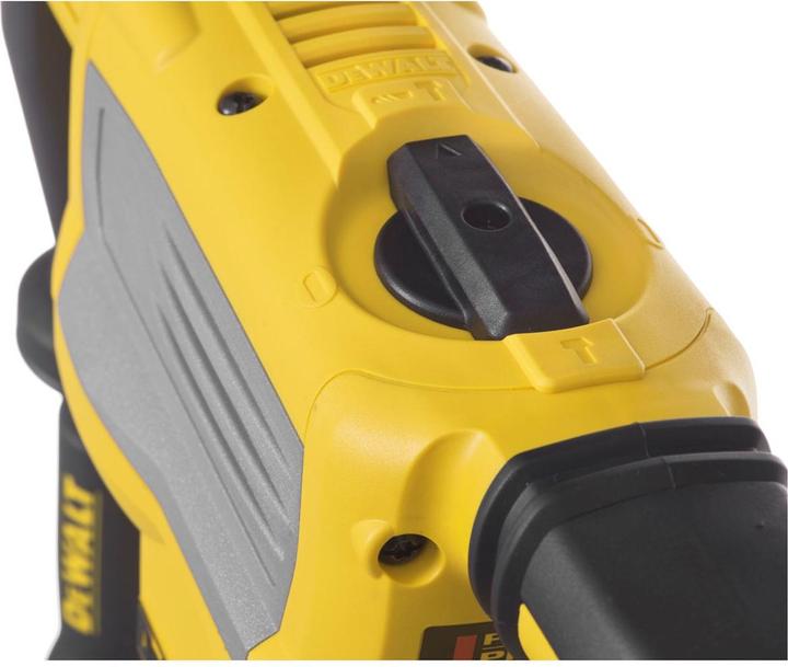 Actual product image DeWalt D25614K-QS (Electrical connection)