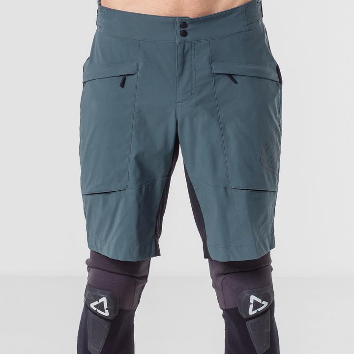 Actual product image Löffler Loeffler Radlerhosen mit Sitzpolster kurz M Bike Shorts Leon-G CSL Herren - Schwarz (L)
