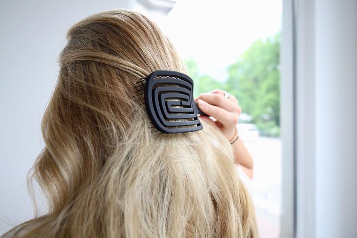 Actual product image Iconikair Hair Brush Blow-Dry Brush Classic GLAM EDITION, Scalp Massage Brush, Detangler Brush, Hair Brush