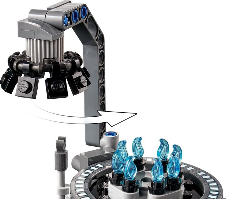 Actual product image LEGO The Mandalorian Weaponsmith's Forge (75319, LEGO Rare Sets)