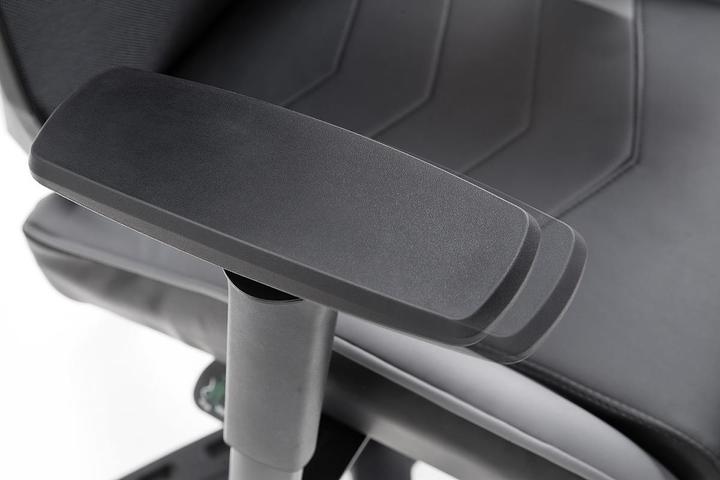 Produktbild McRacing Spaceracer 2