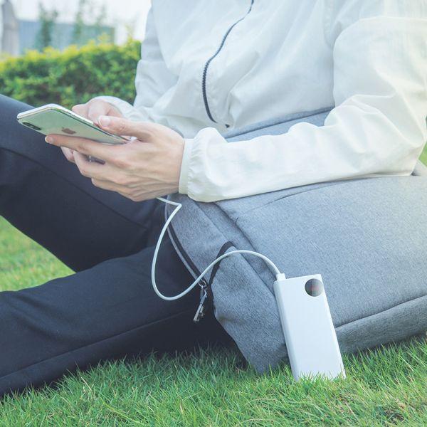 Produktbild Baseus Mulight Digital Display (30000 mAh, 33 W, 111 Wh)