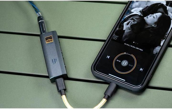 Actual product image iFi Audio GO bar (gain switch, Bass Boost, USB-DAC)