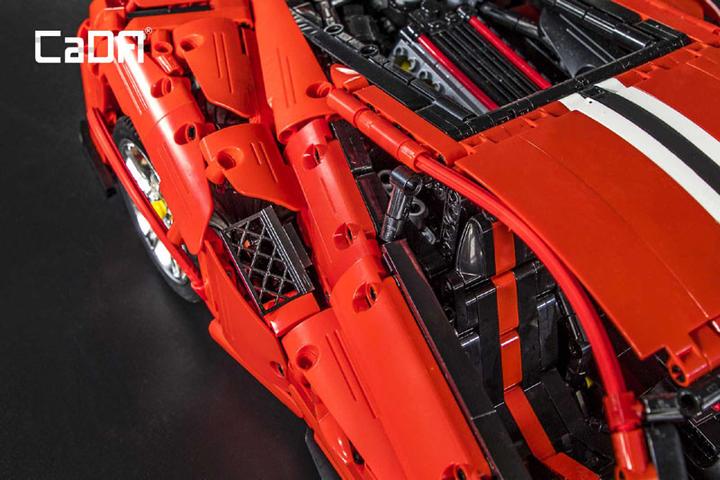 Immagine prodotto Cada MASTER Red Super Car 1:8 incluso sistema di alimentazione