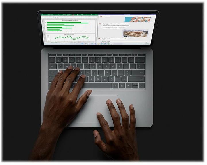 Produktbild Microsoft Surface Laptop Studio 2 for business (14.40", Intel Core i7-13800H, 64 GB, 2000 GB, CH)