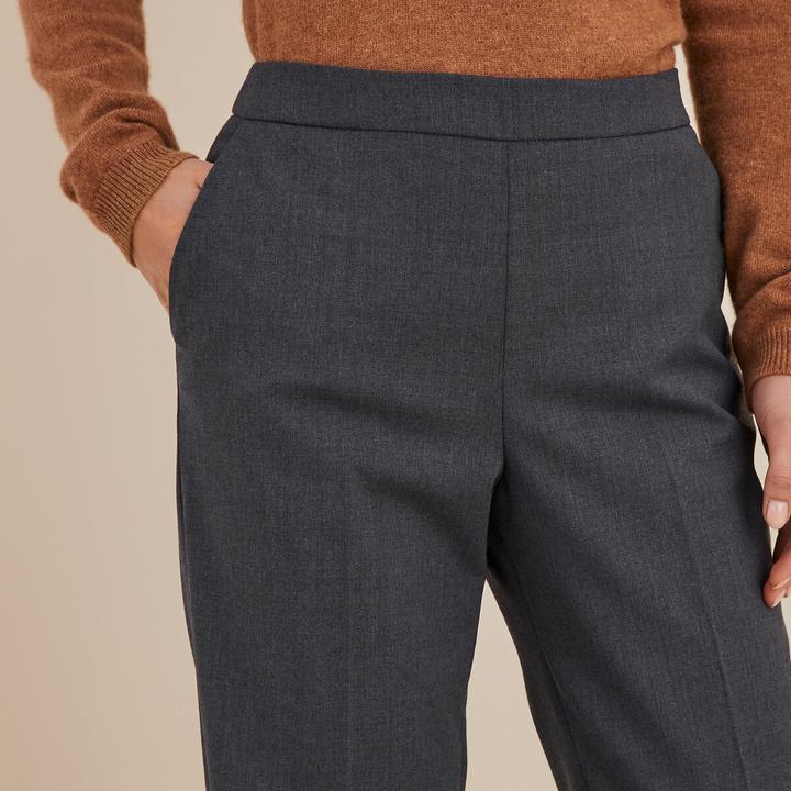 Actual product image Anne Weyburn Straight 7/8 trousers (34)