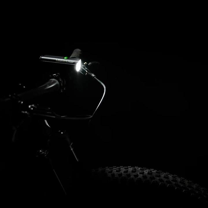 Immagine prodotto Lezyne Macro Drive 1400+ avant (1400 lm)