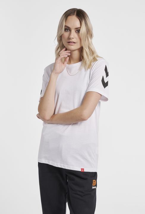 Actual product image hummel Legacy Chevron T-Shirt (XS)