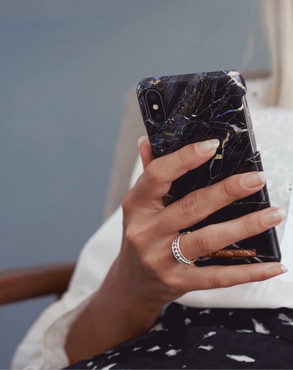 Actual product image iDeal Of Sweden Port Laurent Marble (Apple iPhone 11)