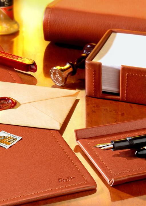 Produktbild Läufer Ordner A4 breit Scala Leder cognac (A4, 60 mm, 1 Stück)