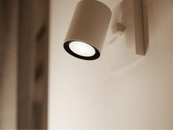 Actual product image Philips Hue 4.2W GU10 1P (GU10, 4.20 W, 400 lm, 1 x, E)