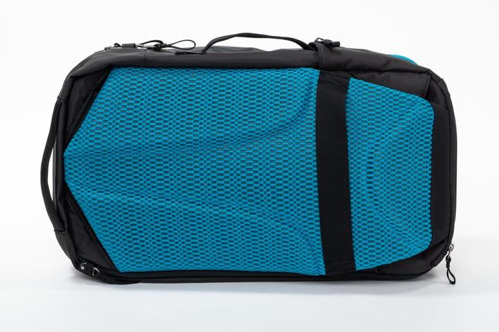 Actual product image Ultimate Guard UGD011190 - Backpack Vago 28 Journey (Black & Petrol) (28 l)
