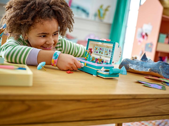 Produktbild LEGO Arielles Schatztruhe (43229, LEGO Disney)
