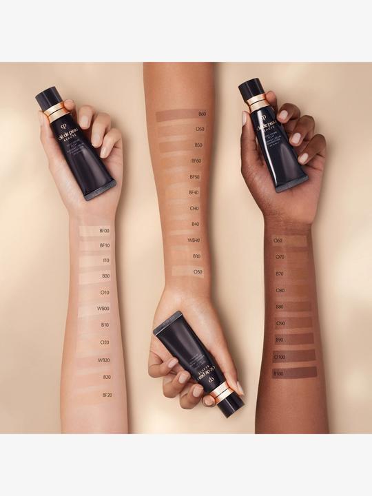 Actual product image Clé De Peau Radiant Cream Foundation I10 (I10 - Very Light Ivory)