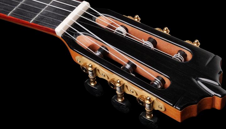 Actual product image Artesano nuevo koa (Classical guitar, Coa, Mahogany, Artifical Ebony)