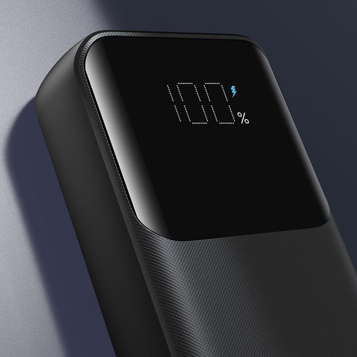 Produktbild Joyroom 30W 20000mAh mini Power Bank with built-in Cables, USB-A & USB-C - Black (10000 mAh, 30 W, 37 Wh)