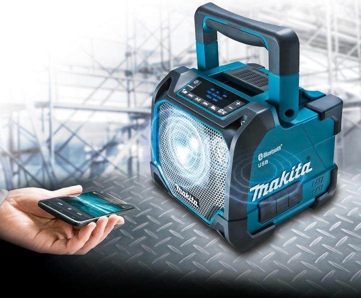 Actual product image Makita DMR202 (32 h, Rechargeable battery operated, Electrical connection)