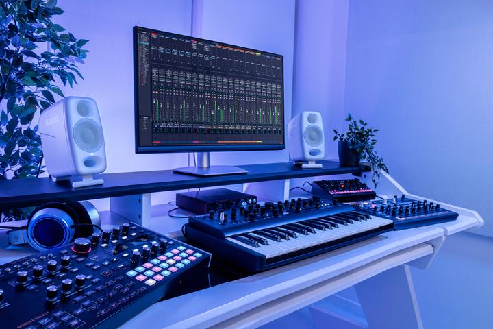 Image du produit IK Multimedia iLoud Micro Monitor Pro Pair (Actif, Couples, 2x 50 W)
