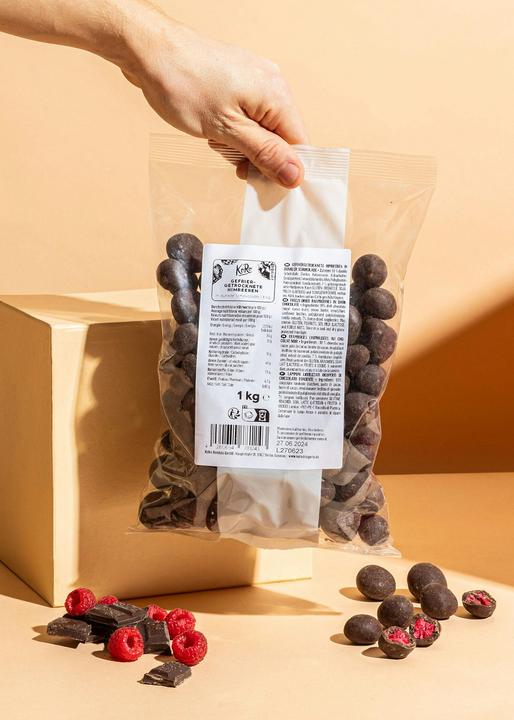Actual product image KoRo Freeze-dried raspberries in dark chocolate (1000 g)