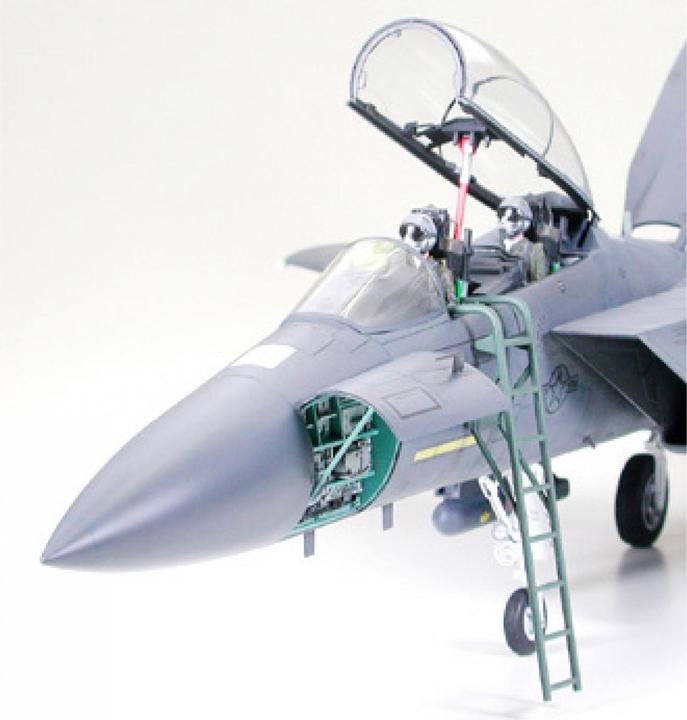Actual product image Tamiya F-15E Strike Eagle Bunker Buster