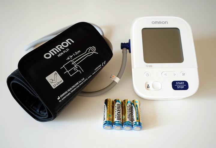 Produktbild Omron M3 Comfort (Blutdruckmessgerät Oberarm)