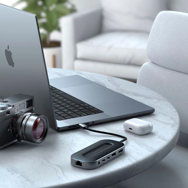 Actual product image Satechi ST-U4MGEM (USB-C, 7 Ports)