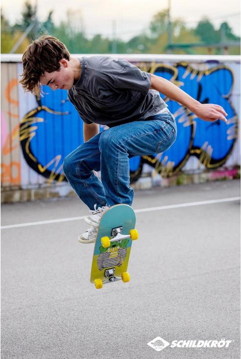 Actual product image Schildkröt Skateboard Kicker 31, Green Dog (31.10")