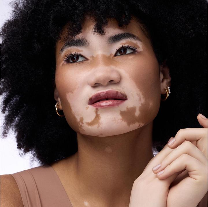 Produktbild Catrice Butter Drippin' Glossy Lip Balm (040 Bisou Bisou)