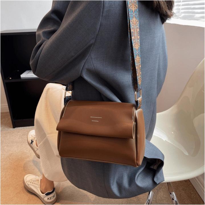 Produktbild Only-Bags.Store Vegane Ledertasche, braune Handtasche, brauner Schulranzen, vegane Ledertasche, vegane