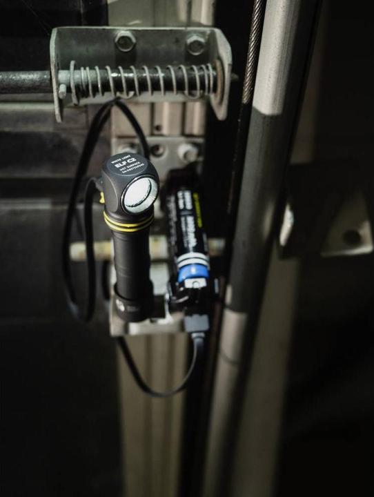 Actual product image ArmyTek Elf C2 USB-C Warm 4in1 torch (11.10 cm, 1023 lm)