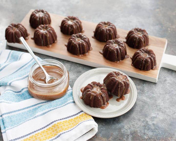 Produktbild Nordic Ware Pro Cast Bundt Browniepfanne