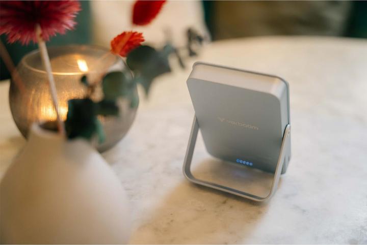 Productafbeelding Verbatim Charge ‘n’ Go Power Bank with Stand Magnetic Wireless 10000mAh - Blue (10000 mAh, 20 W, 37 Wh)