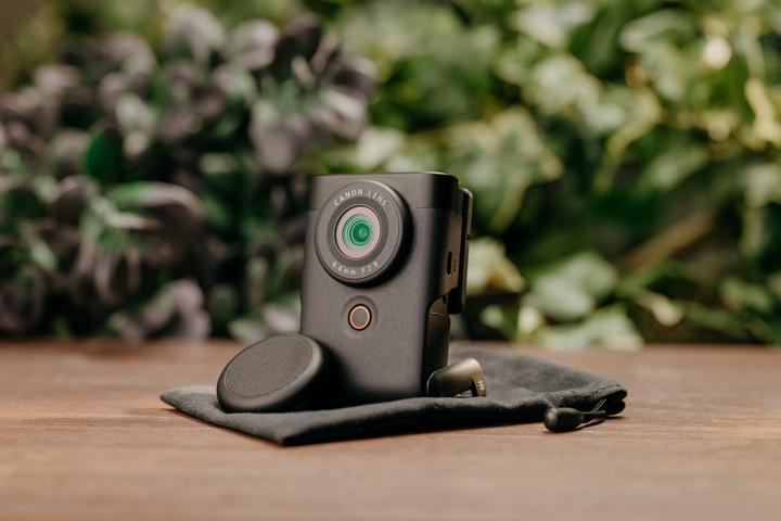 Actual product image Canon PowerShot V10 Advanced Vlogging Kit (20.90 Mpx, 30p)