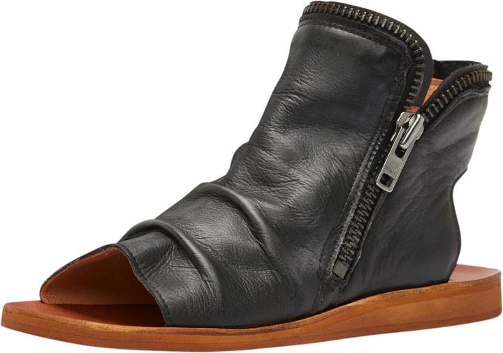 Actual product image Felmini The wide fit CAROLINA W095 combines style and comfort and has been specially designed for people who (41)