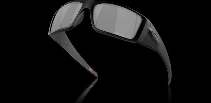 Actual product image Oakley Heliostat