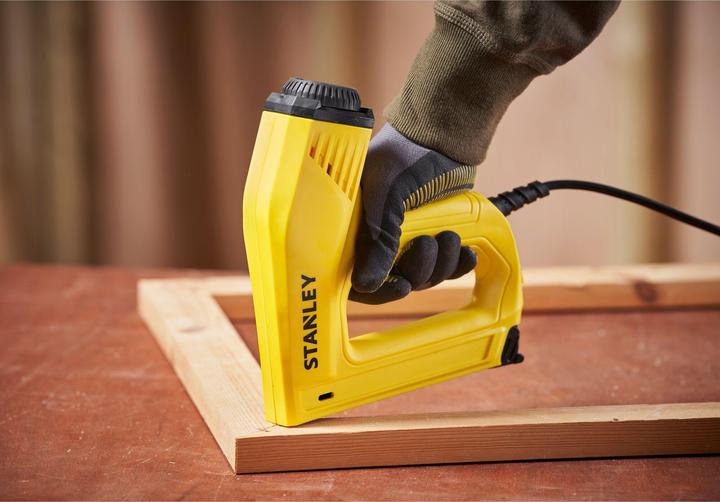 Image du produit Stanley Agrafeuse électrique 6-TRE550 pour agrafes 6 - 14 mm