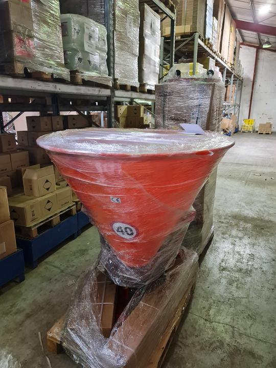 Image du produit Dema Épandeur d'engrais / de sel 500l avec entraînement par prise de force