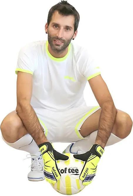 Actual product image Softee pair of goalkeeper gloves américa (One size)