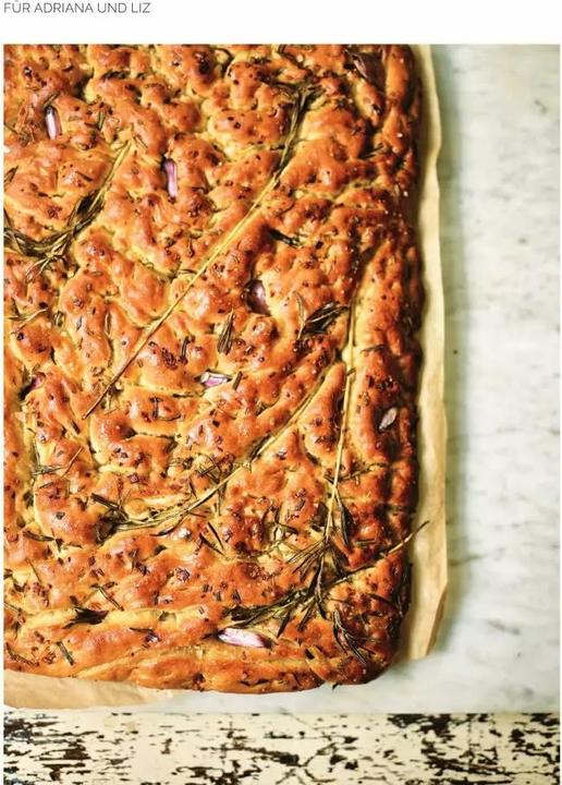 Actual product image Gennaros Pizza, Pane, Panettone (German, Gennaro Contaldo, Carla Gröppel-Wegener, 2021)