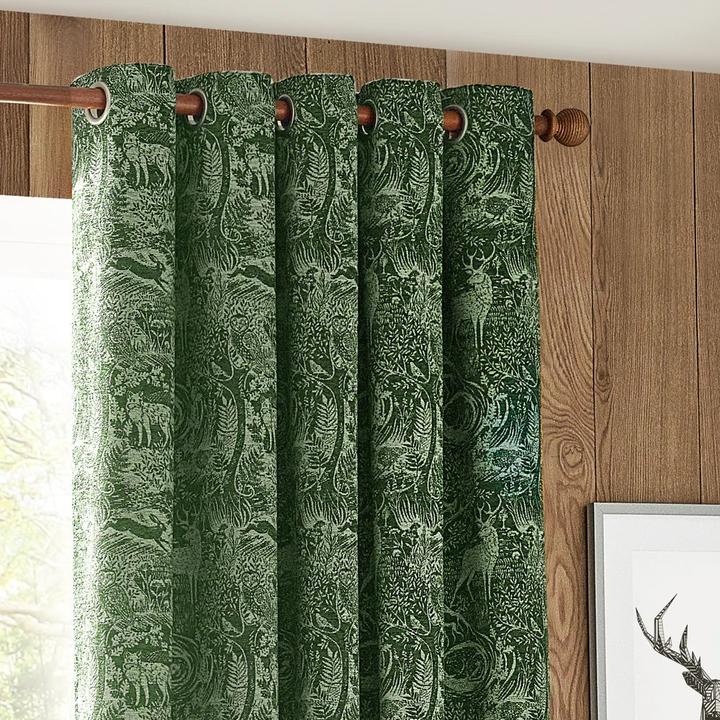 Produktbild Furn Ösenvorhänge Winter Woods Chenille Tiere (168 x 137 cm)