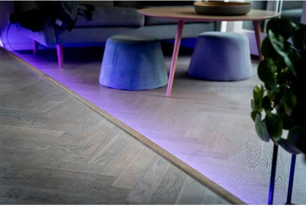 Immagine prodotto Nordic Smartlight Momenti di lampadina - Striscia LED intelligente impermeabile 5M RGBW (Multicolore, Bianco caldo, 500 cm, Interno, Esterno)