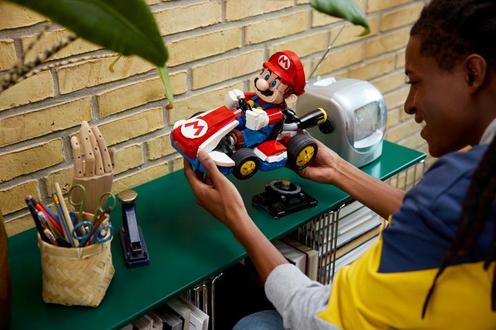 Produktbild LEGO Mario & Standard-Kart (72037, LEGO Super Mario, LEGO Seltene Sets)